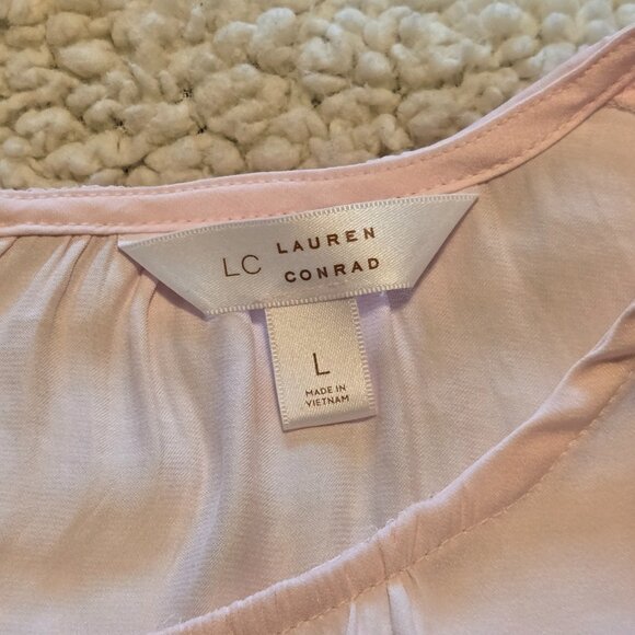 LC Lauren Conrad Pink Blouse w/ Ruffled Cap Sleeve & Lace Detail Trim Size L - Picture 5 of 6